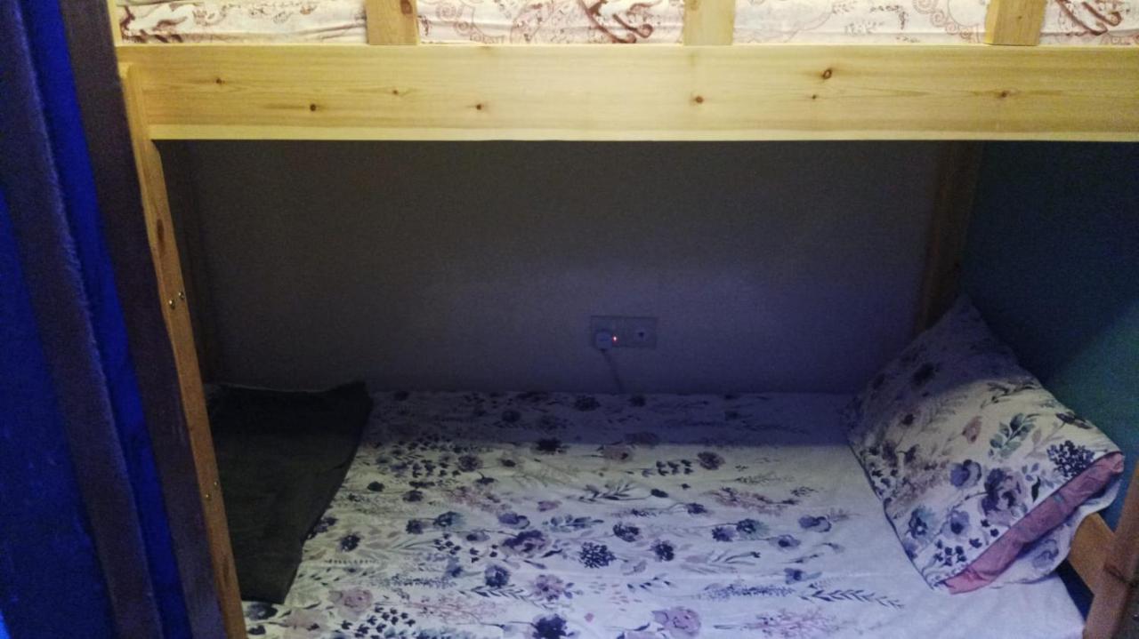 Moon Backpackers , Al Rigga , Partition For Couples And For Singles Apartamento Dubai Exterior foto