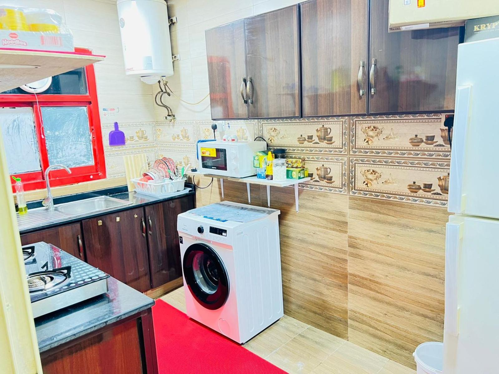 Moon Backpackers , Al Rigga , Partition For Couples And For Singles Apartamento Dubai Exterior foto